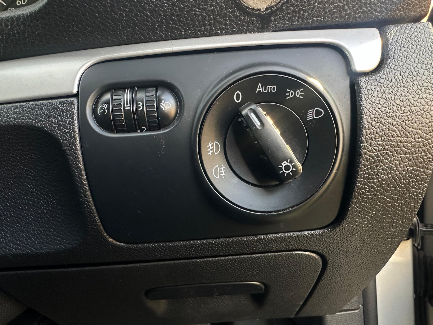 Used Volkswagen Scirocco 2011 for sale - 77067514: Photo 40