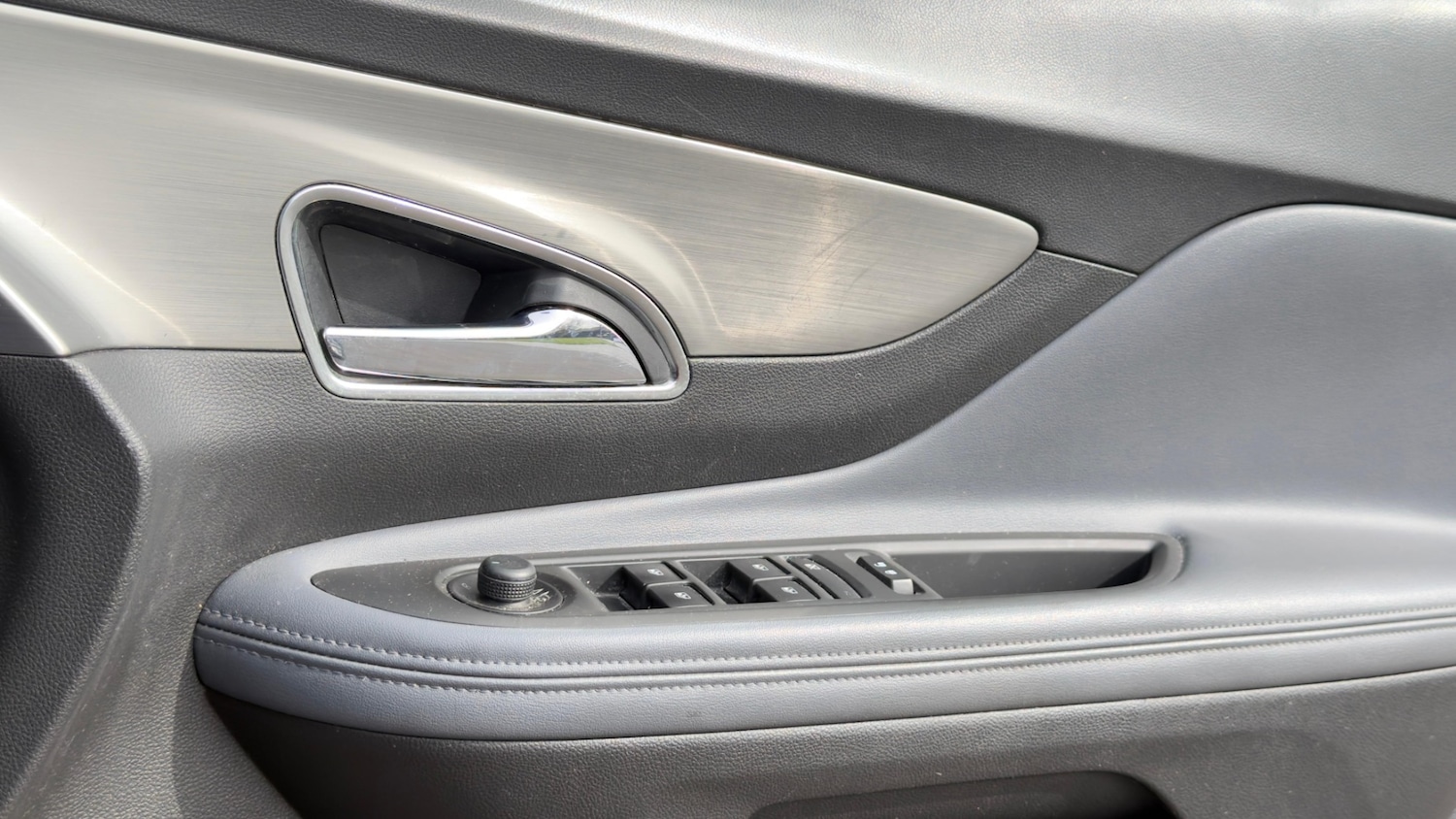 Used Vauxhall Mokka 2015 for sale - 78205929: Photo 46