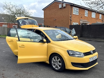 Used Volkswagen Polo 2010 for sale - 78133868: Photo