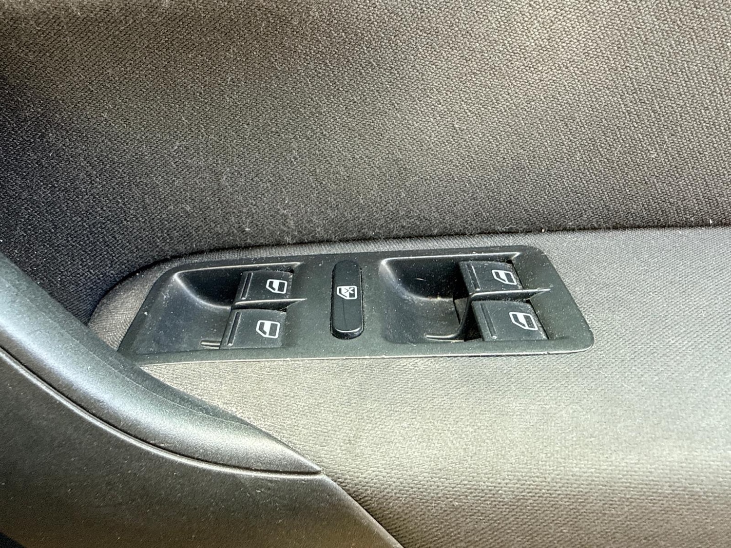 Used Volkswagen Polo 2010 for sale - 78133868: Photo 36