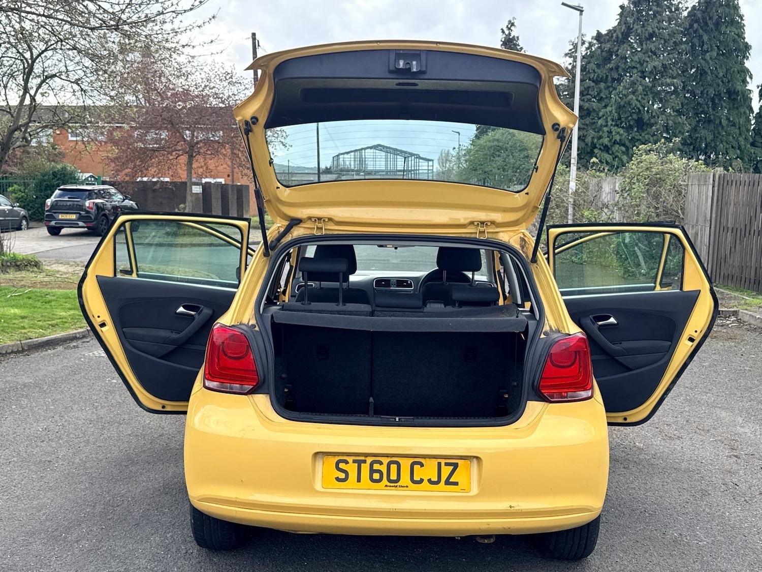 Used Volkswagen Polo 2010 for sale - 78133868: Photo 8