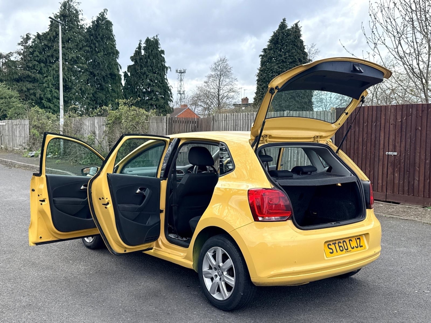 Used Volkswagen Polo 2010 for sale - 78133868: Photo 9