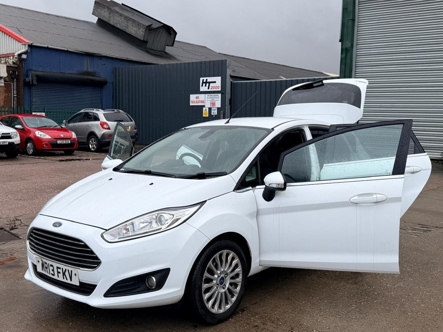 Used Ford Fiesta 2013 for sale - 77457245: Photo 16