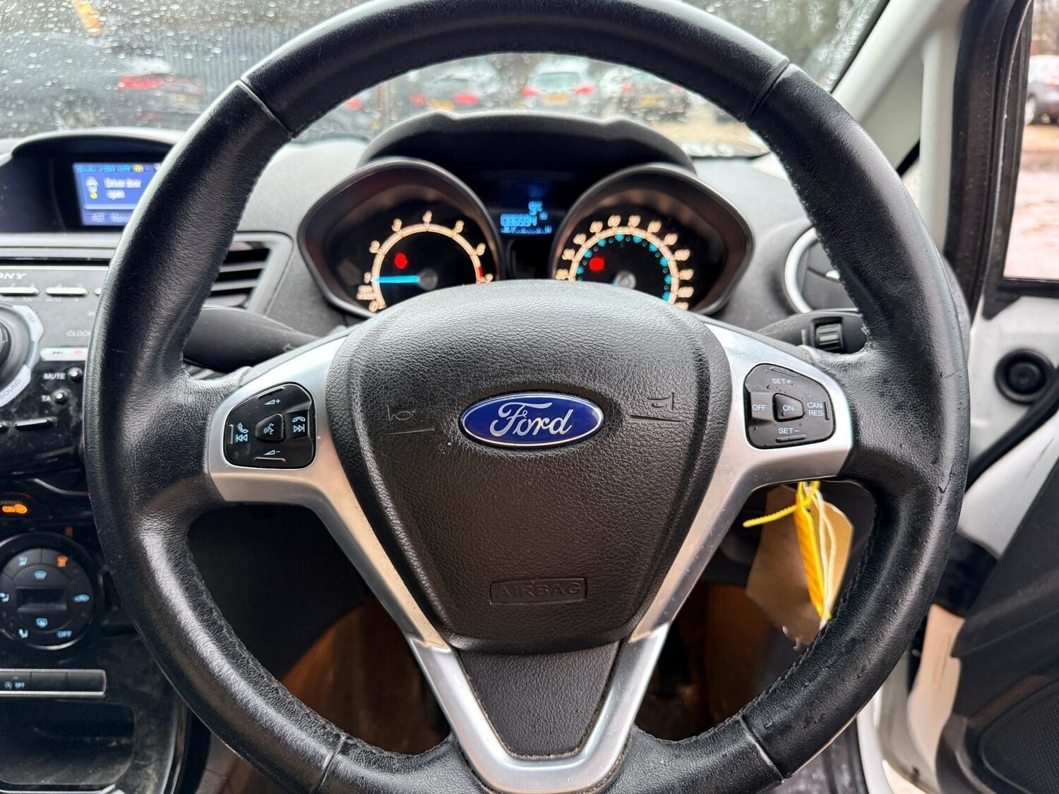 Used Ford Fiesta 2013 for sale - 77457245: Photo 31