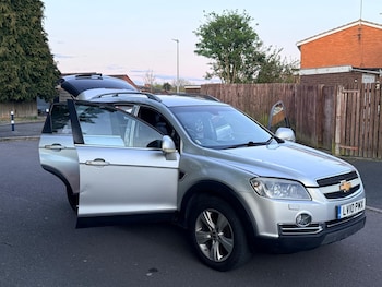 Used Chevrolet Captiva 2010 for sale - 78333438: Photo