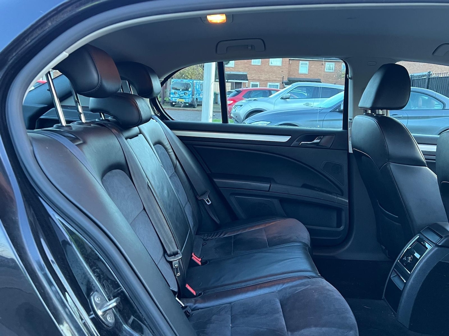 Used Skoda Superb 2011 for sale - 76799612: Photo 19