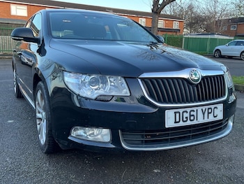 Used Skoda Superb 2011 for sale - 76799612: Photo