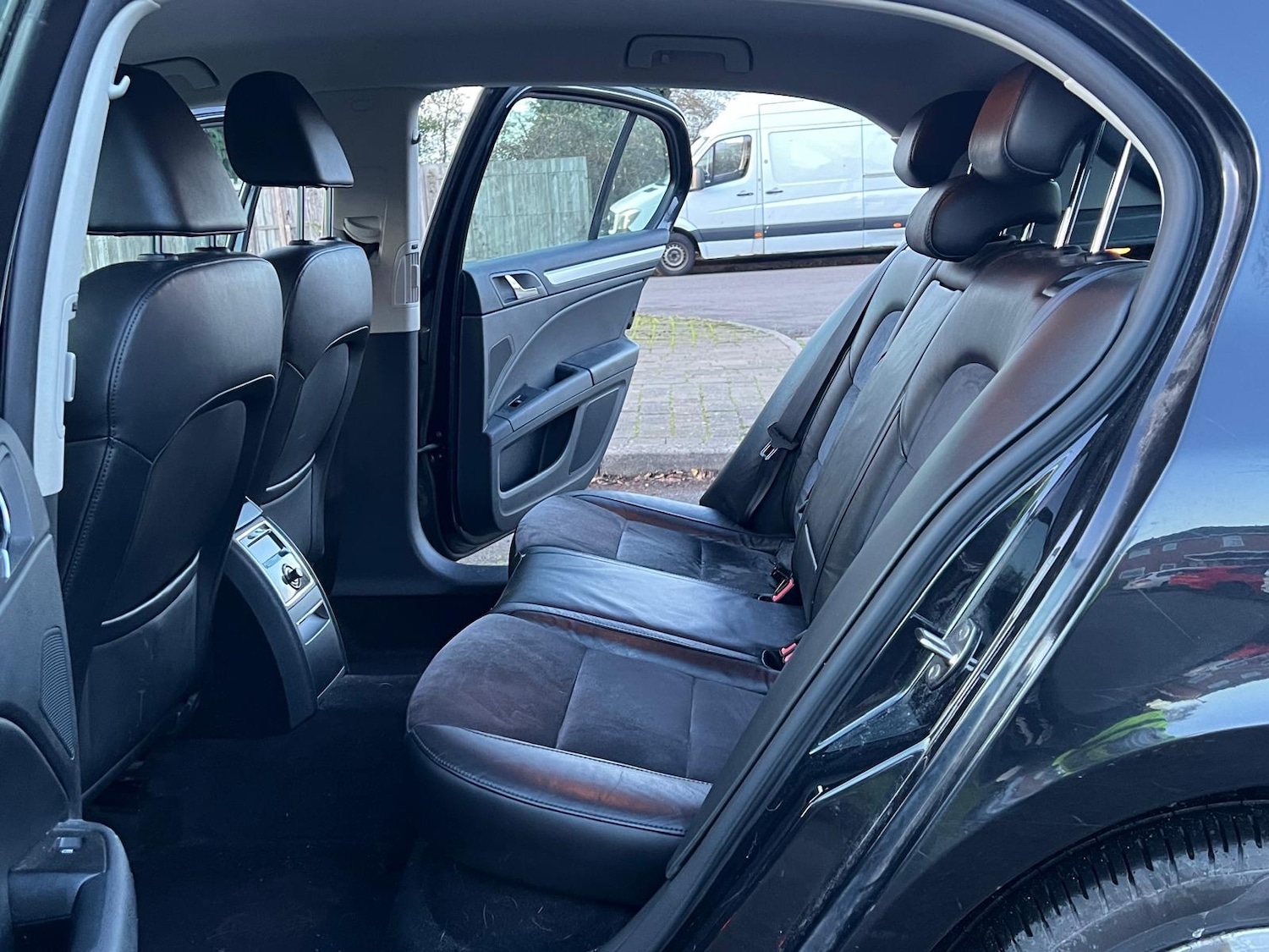 Used Skoda Superb 2011 for sale - 76799612: Photo 25