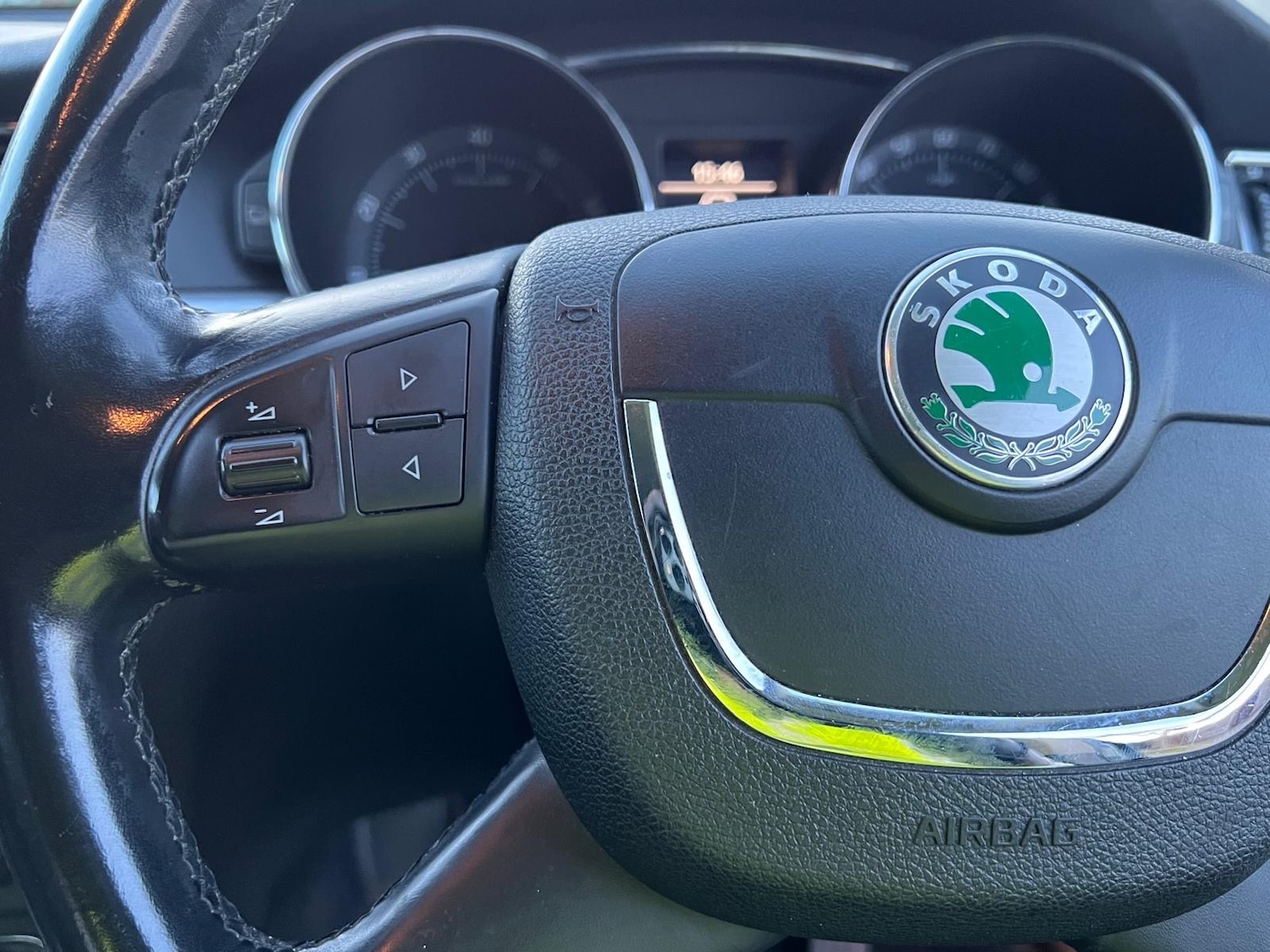 Used Skoda Superb 2011 for sale - 76799612: Photo 32