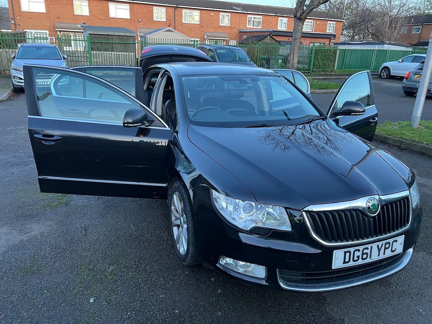 Used Skoda Superb 2011 for sale - 76799612: Photo 45