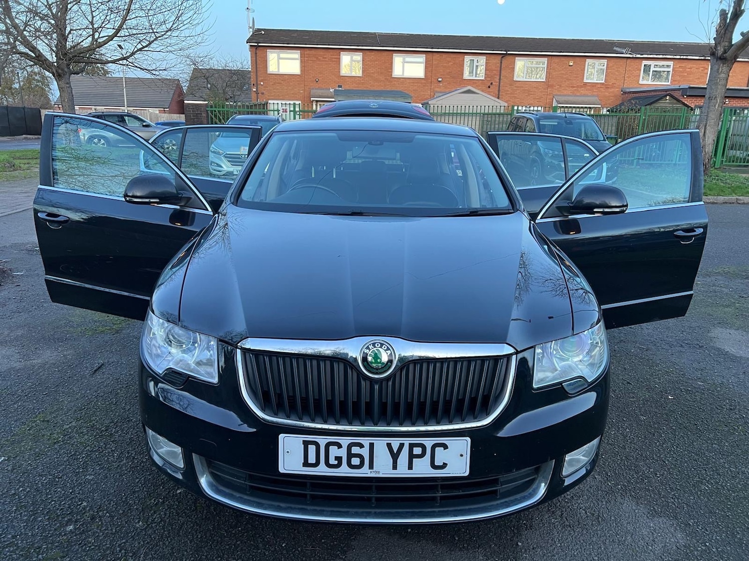 Used Skoda Superb 2011 for sale - 76799612: Photo 47