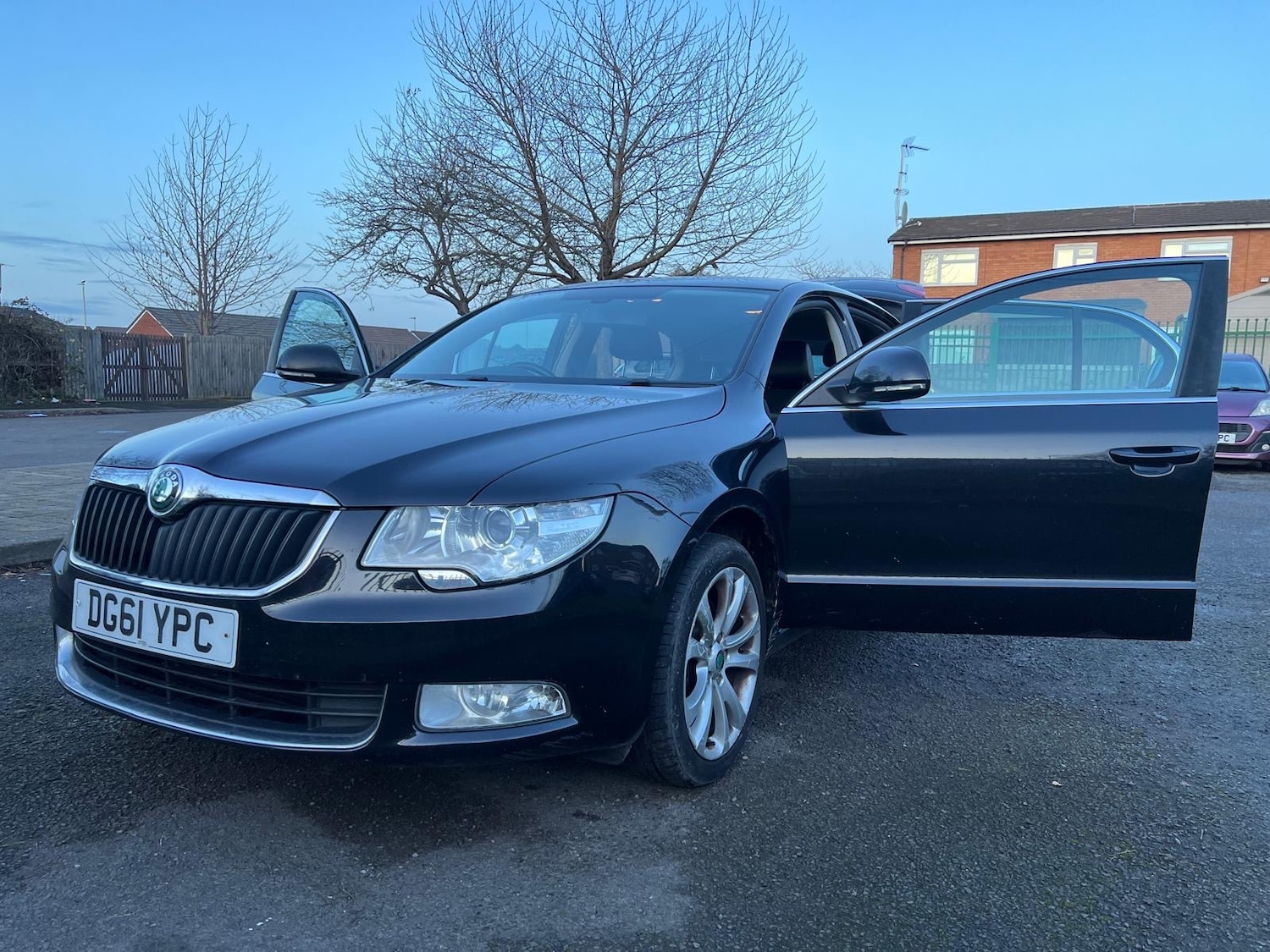 Used Skoda Superb 2011 for sale - 76799612: Photo 50