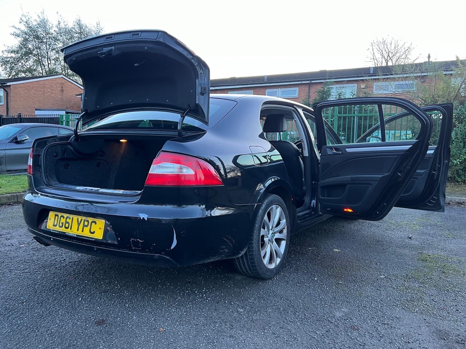 Used Skoda Superb 2011 for sale - 76799612: Photo 55