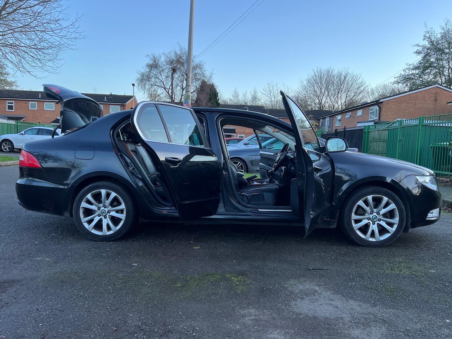 Used Skoda Superb 2011 for sale - 76799612: Photo 57