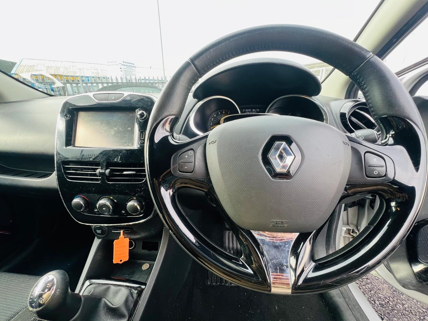 Used Renault Clio 2014 for sale - 77587913: Photo 10