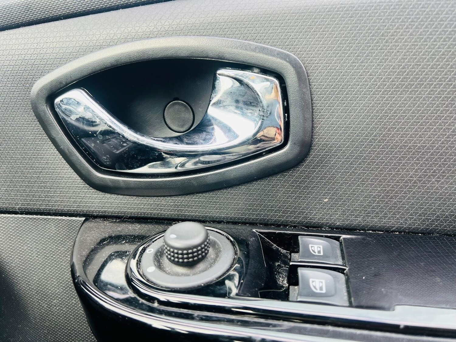 Used Renault Clio 2014 for sale - 77587913: Photo 14