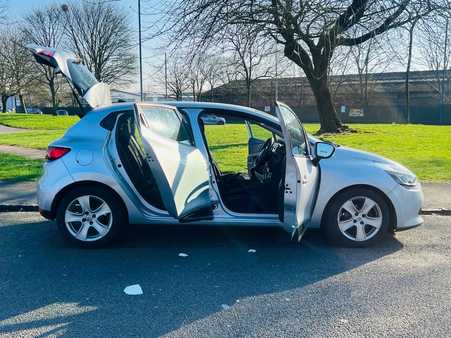 Used Renault Clio 2014 for sale - 77587913: Photo 33