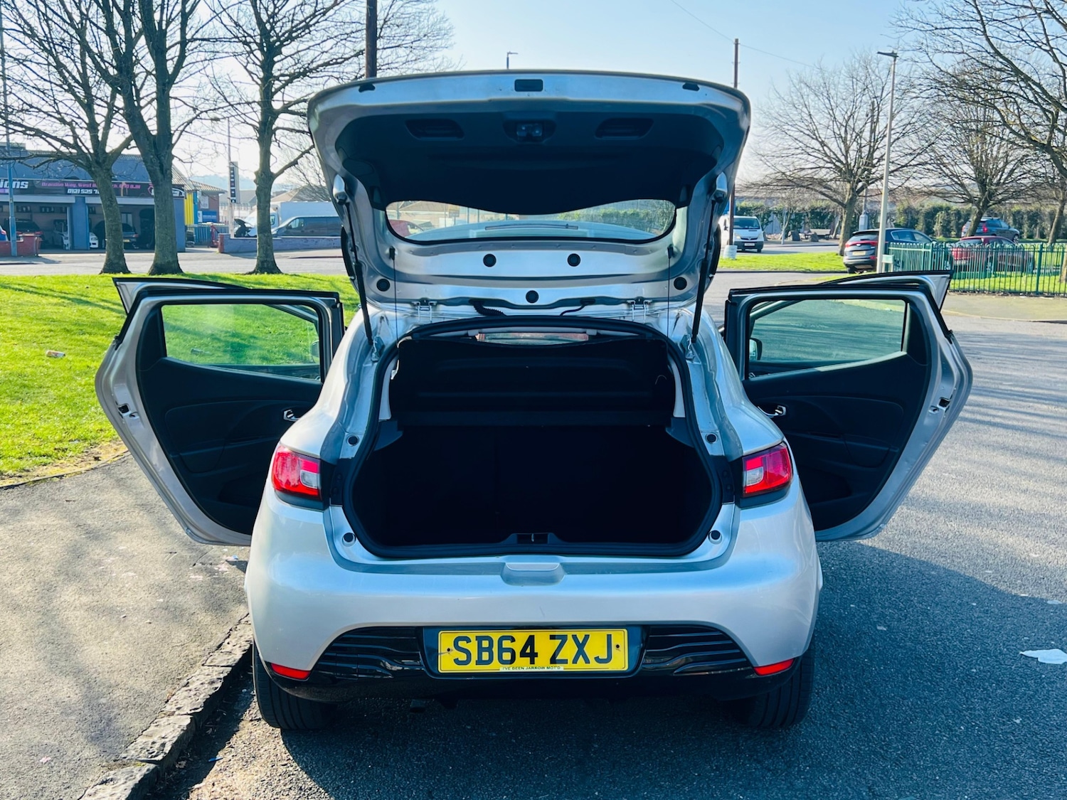 Used Renault Clio 2014 for sale - 77587913: Photo 42