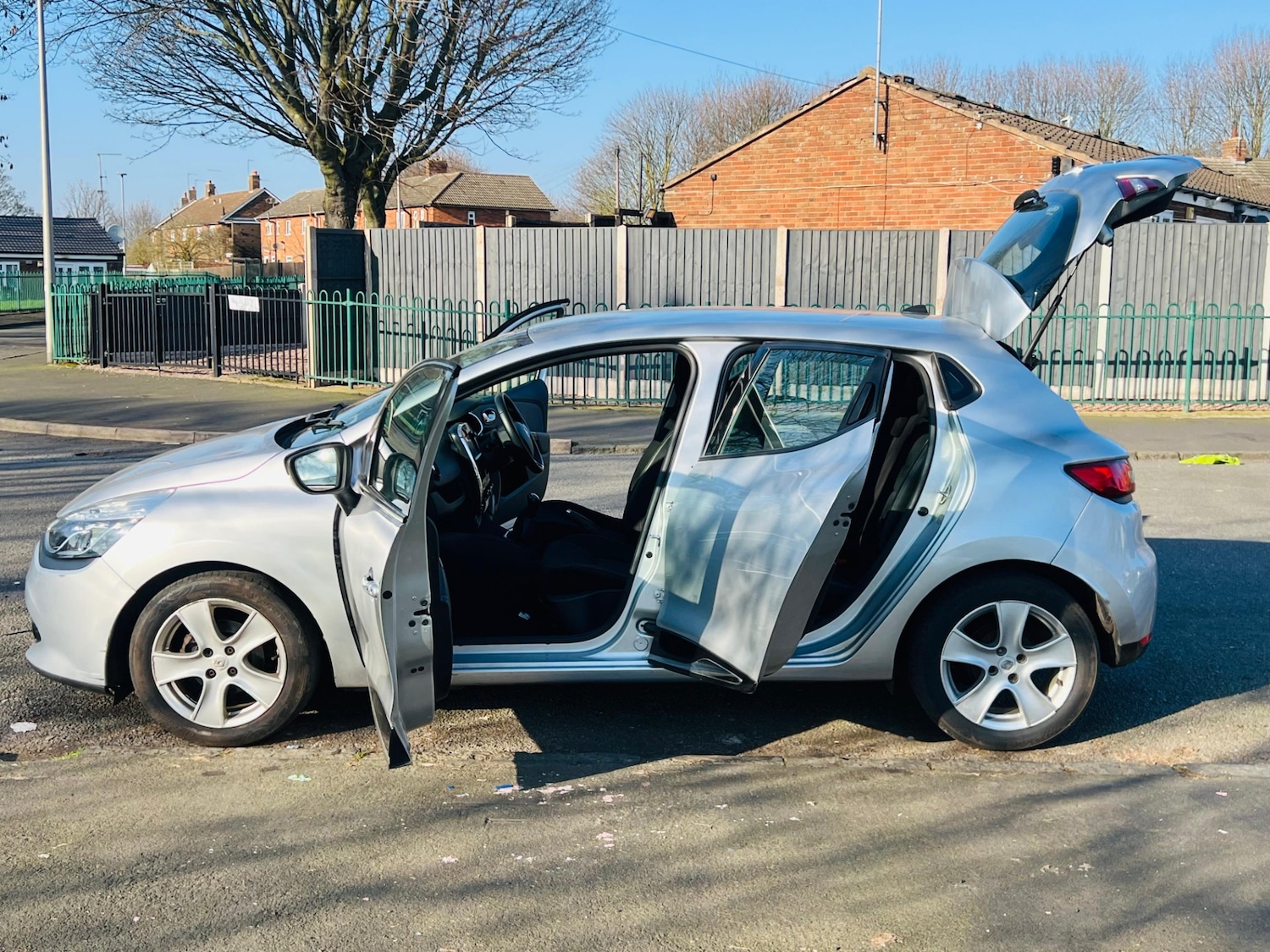 Used Renault Clio 2014 for sale - 77587913: Photo 46