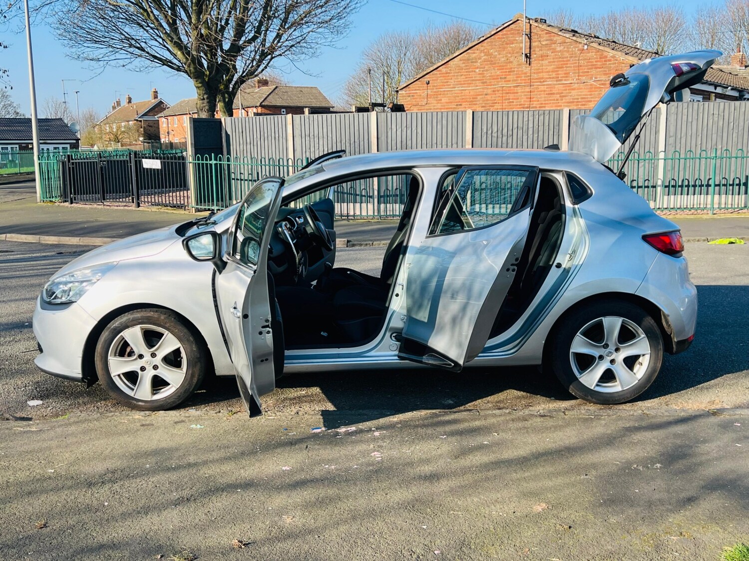 Used Renault Clio 2014 for sale - 77587913: Photo 47