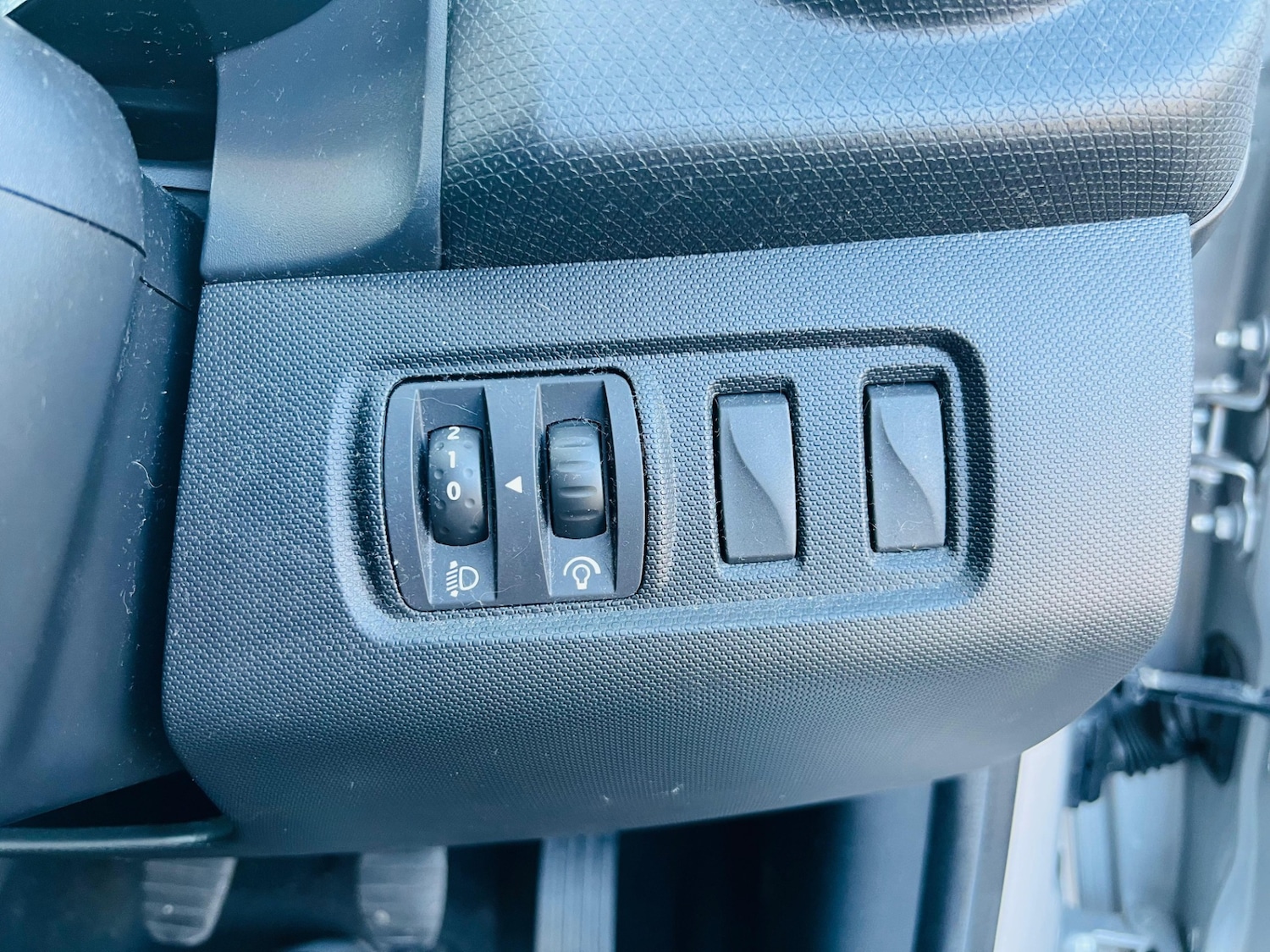 Used Renault Clio 2014 for sale - 77587913: Photo 51