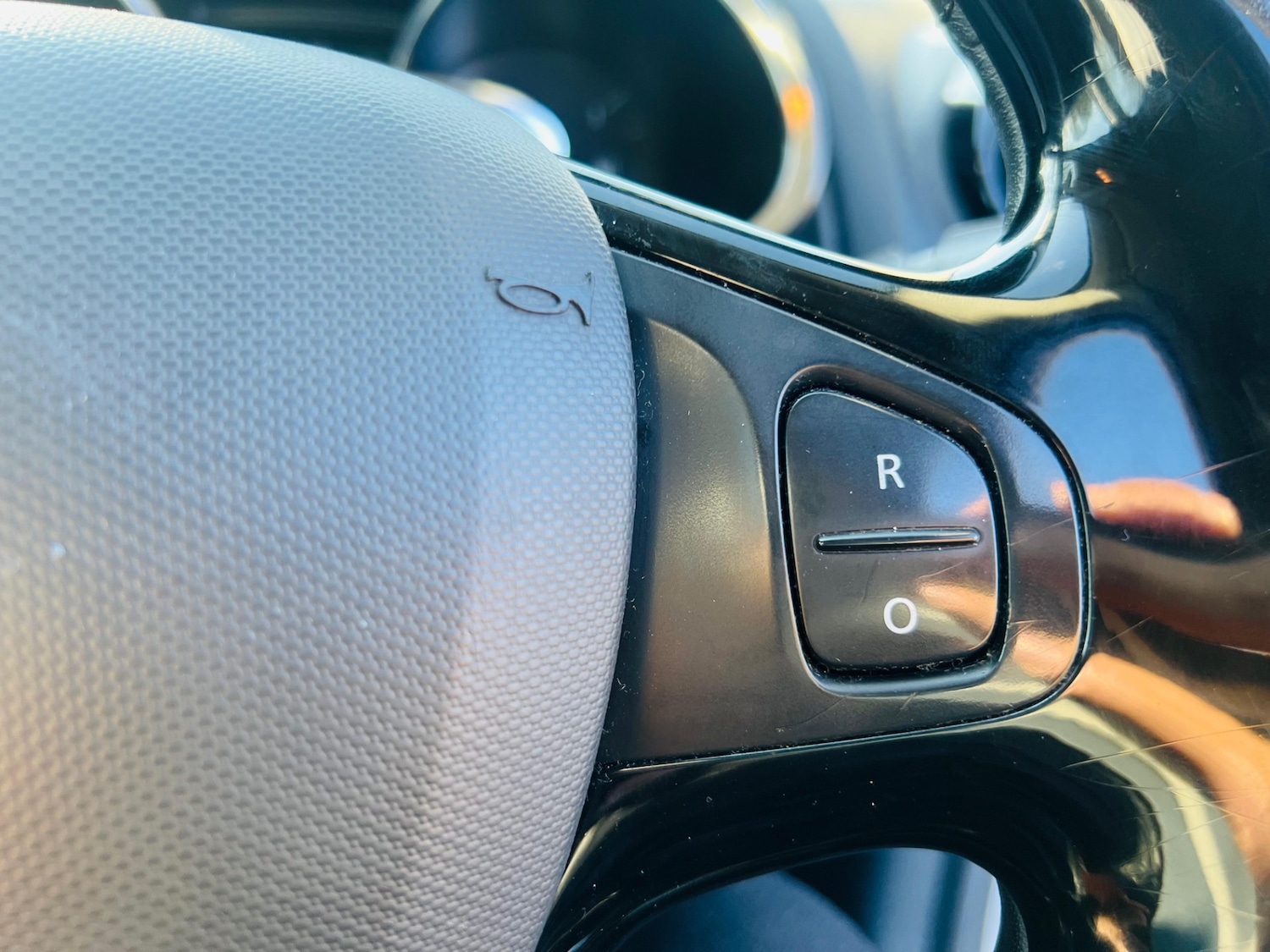 Used Renault Clio 2014 for sale - 77587913: Photo 55