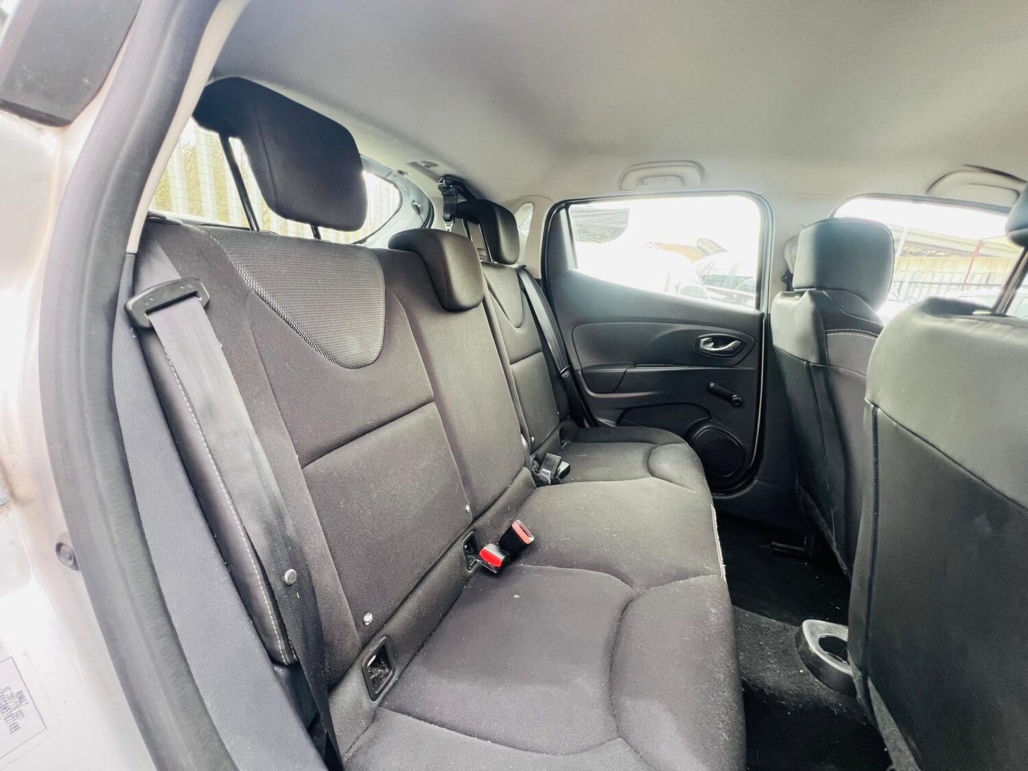 Used Renault Clio 2014 for sale - 77587913: Photo 8