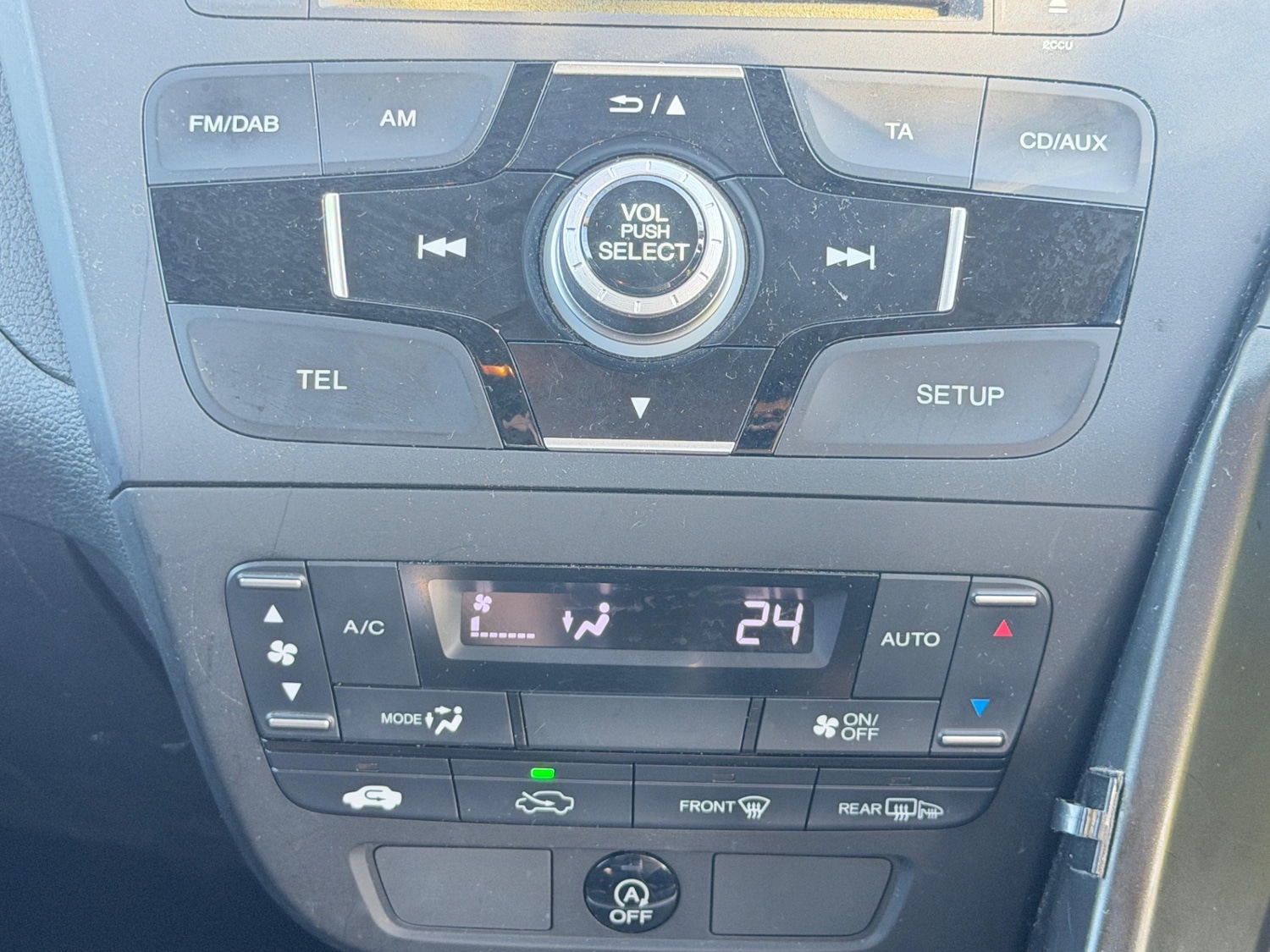 Used Honda Civic 2014 for sale - 77951661: Photo 15