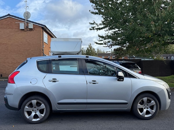 Used Peugeot 3008 2010 for sale - 76176002: Photo 11