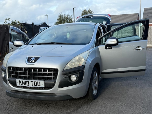 Used Peugeot 3008 2010 for sale - 76176002: Photo 1