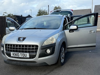 Peugeot - 3008