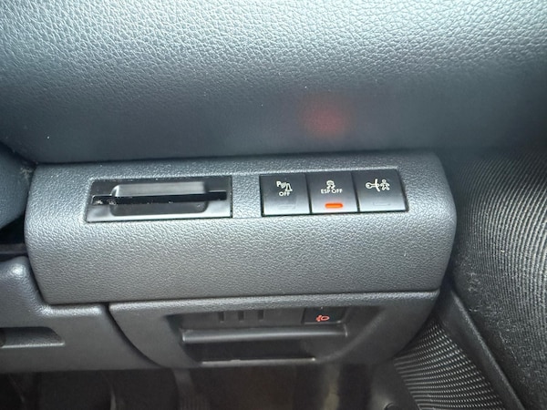 Used Peugeot 3008 2010 for sale - 76176002: Photo 23