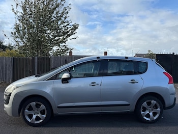 Used Peugeot 3008 2010 for sale - 76176002: Photo 4
