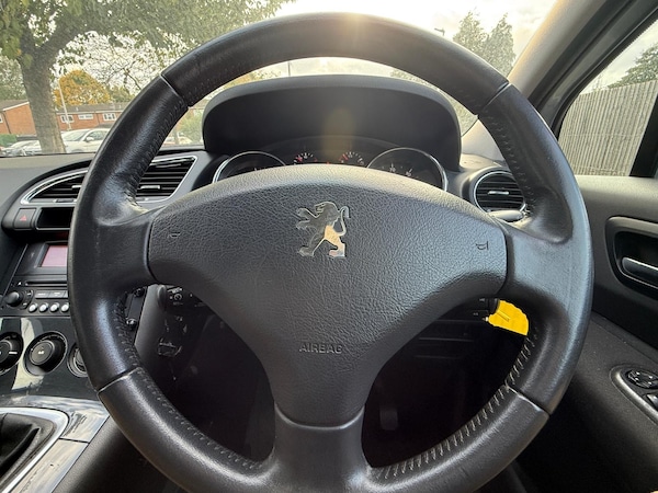 Used Peugeot 3008 2010 for sale - 76176002: Photo 8