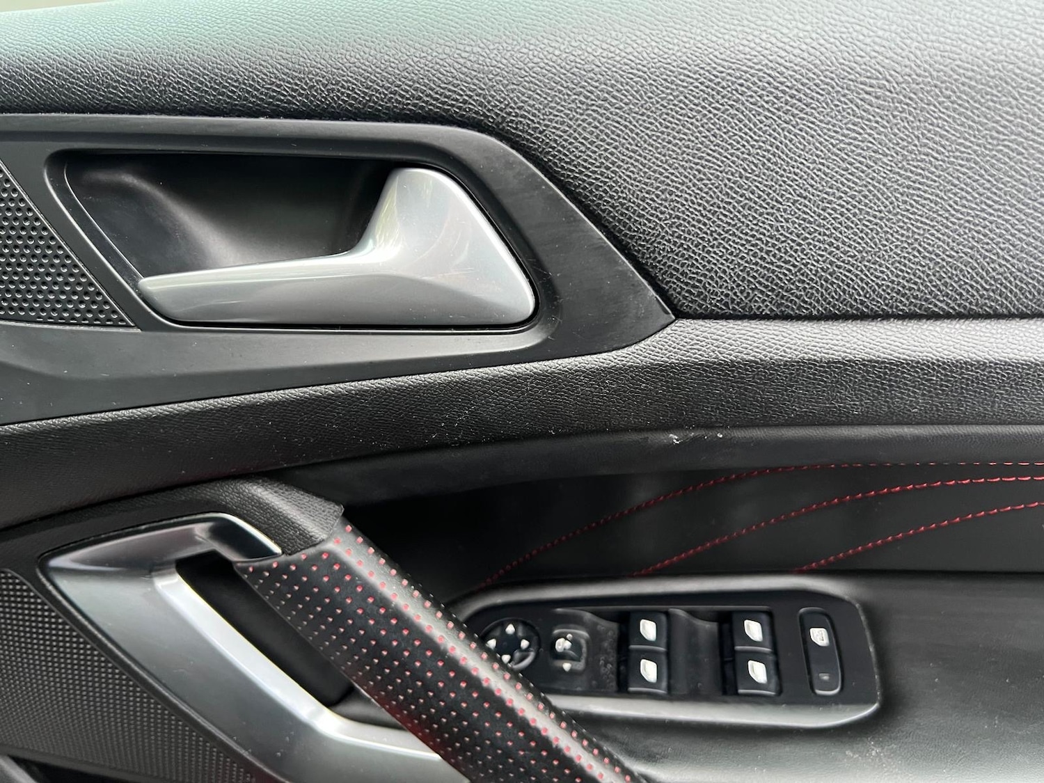 Used Peugeot 308 2017 for sale - 76198714: Photo 24