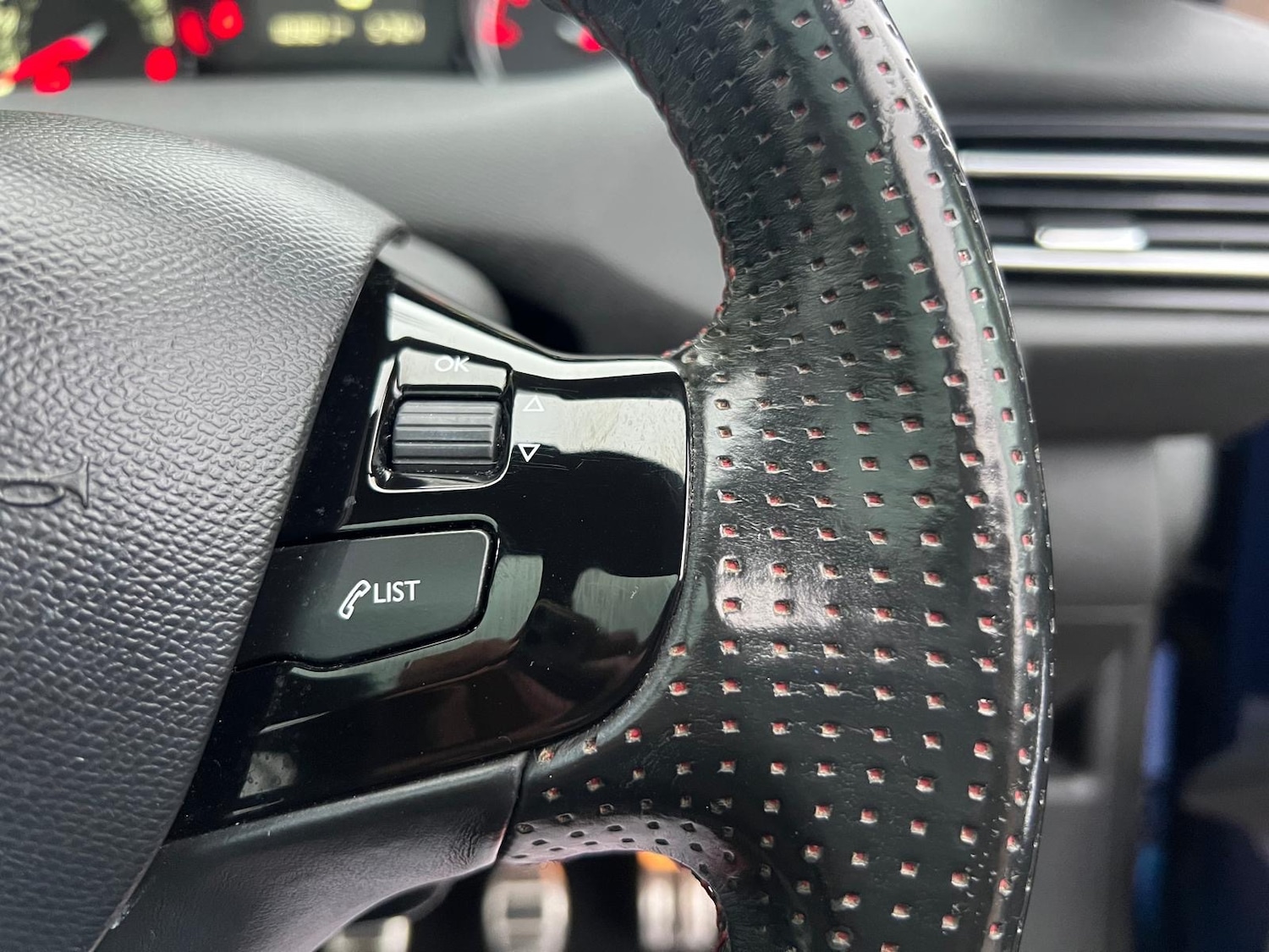 Used Peugeot 308 2017 for sale - 76198714: Photo 27