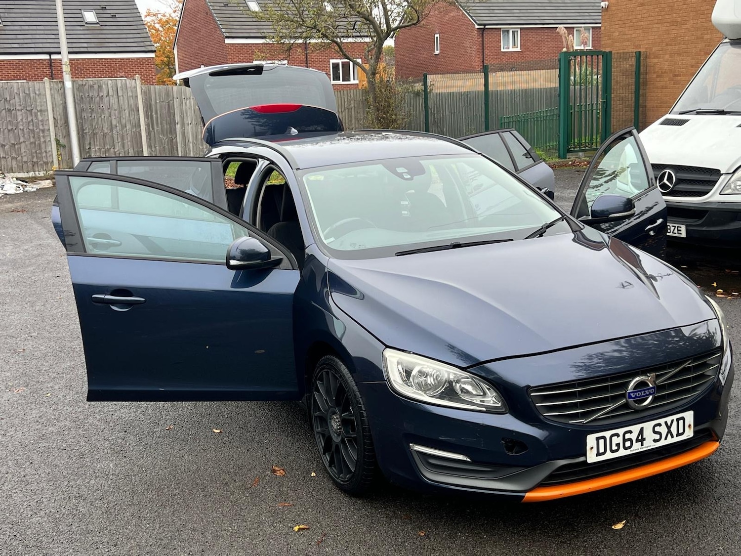 Used Volvo V60 2014 for sale - 76318259: Photo 12
