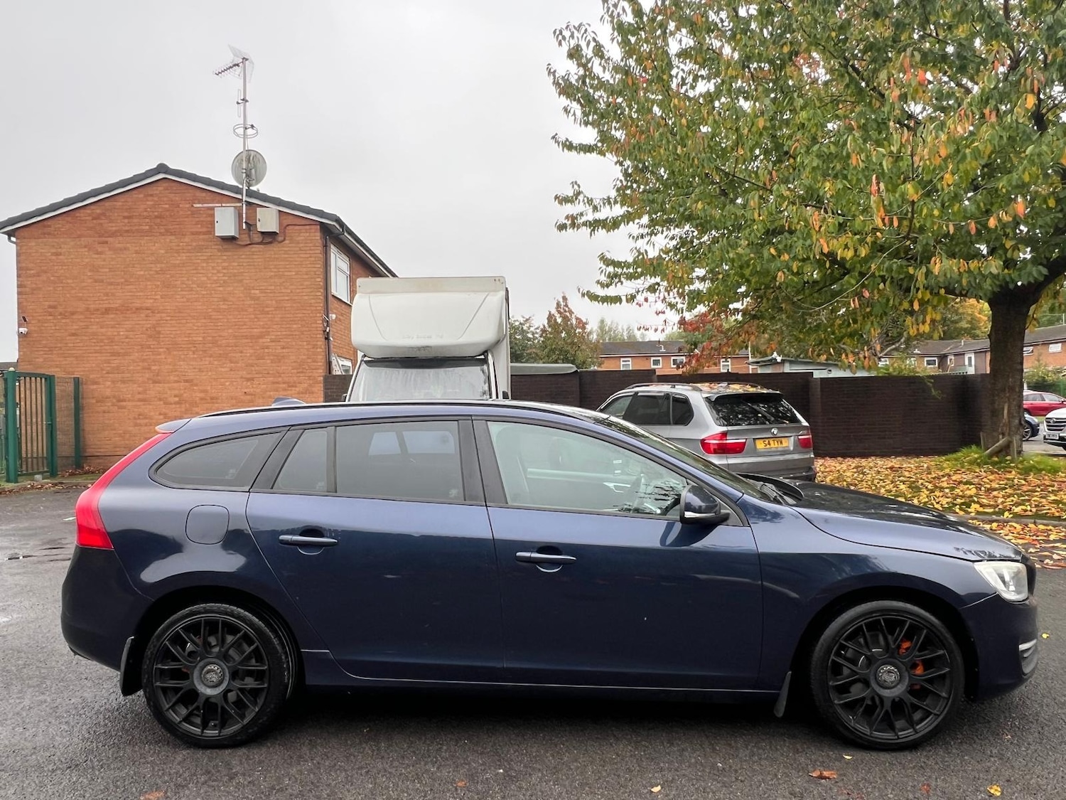 Used Volvo V60 2014 for sale - 76318259: Photo 13