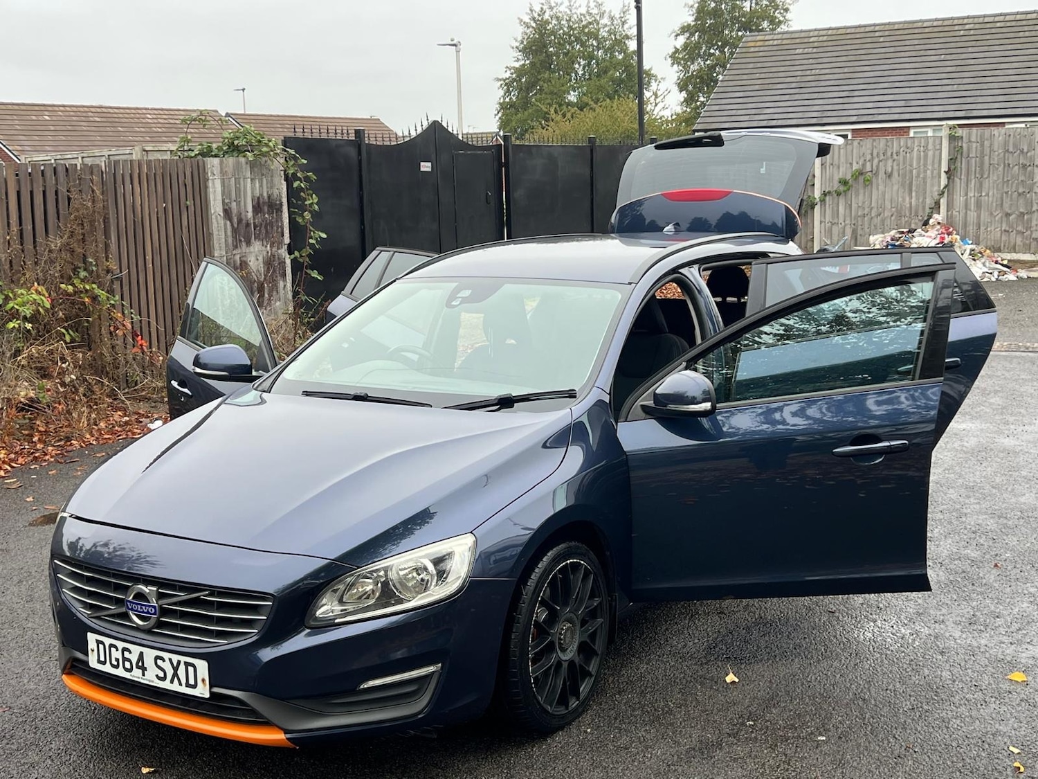 Used Volvo V60 2014 for sale - 76318259: Photo 24