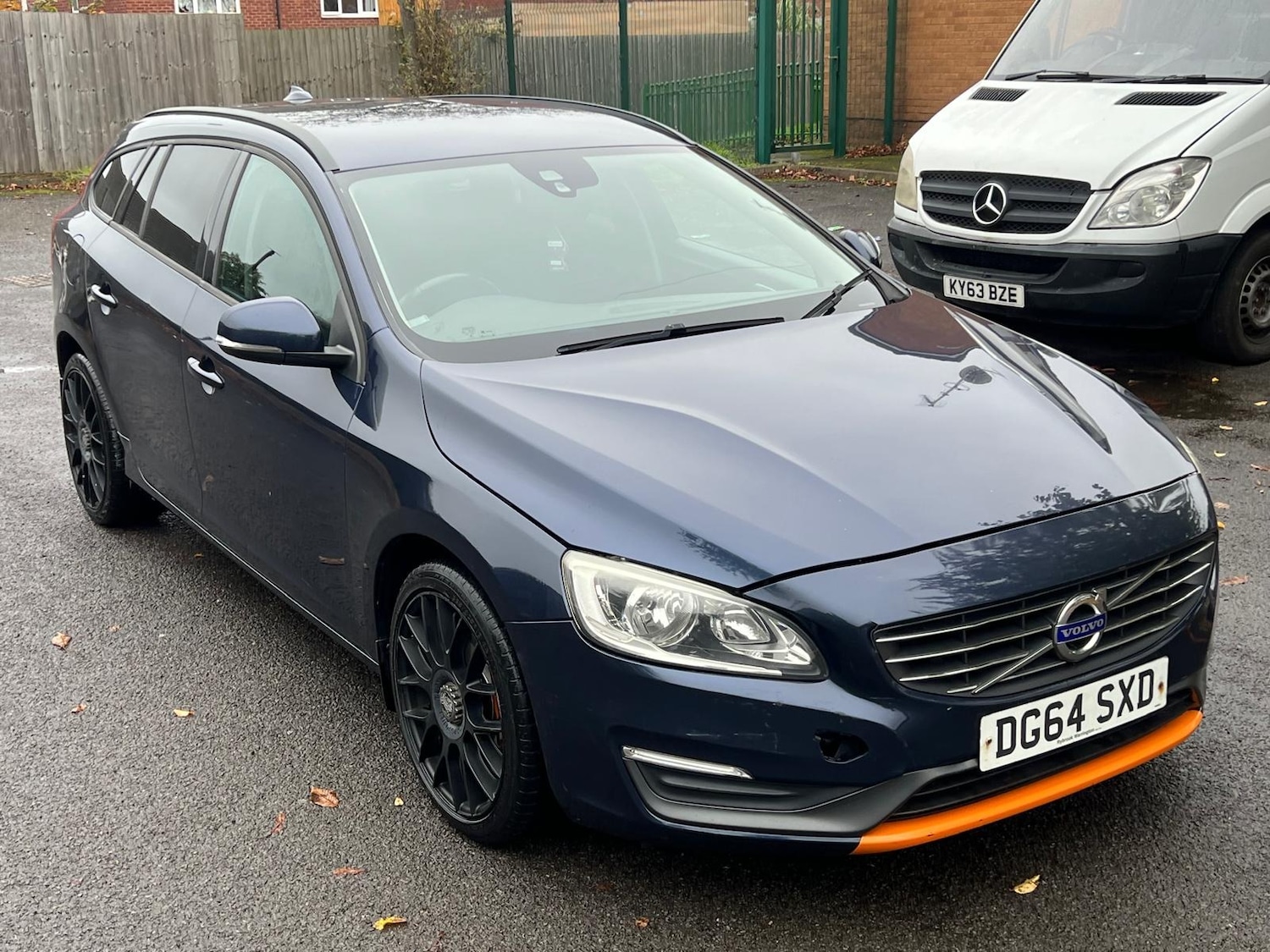 Used Volvo V60 2014 for sale - 76318259: Photo 3