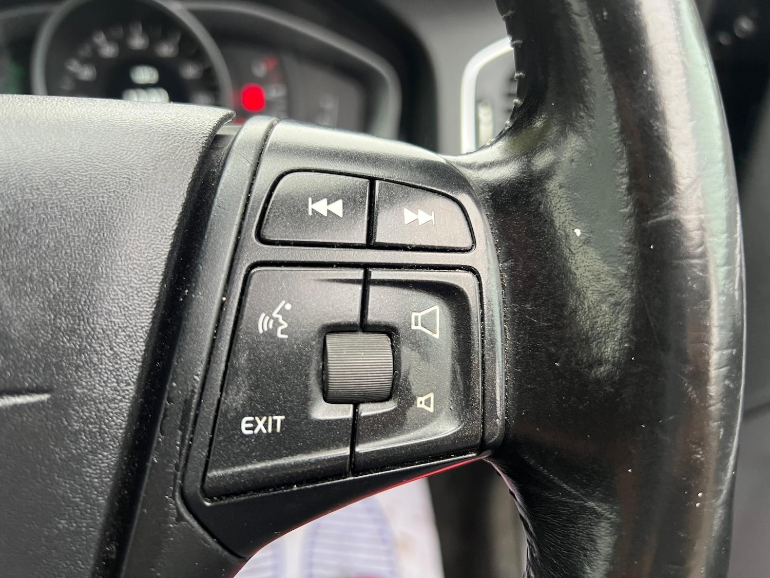 Used Volvo V60 2014 for sale - 76318259: Photo 42