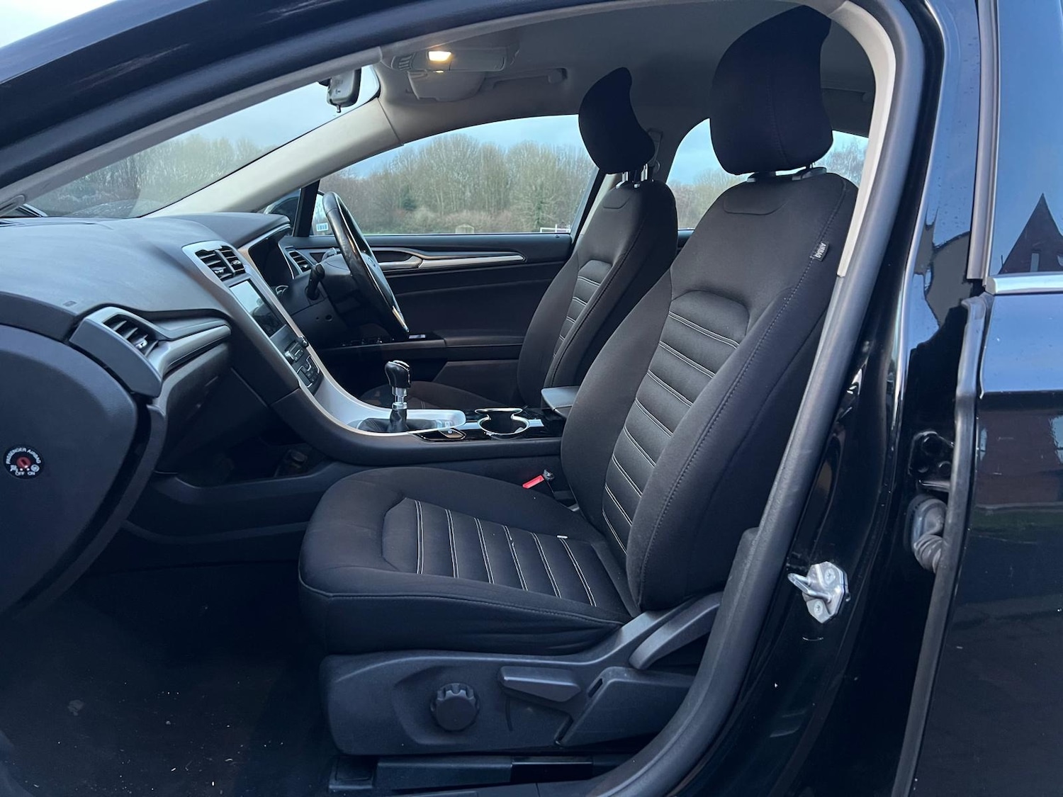 Used Ford Mondeo 2016 for sale - 76802521: Photo 10