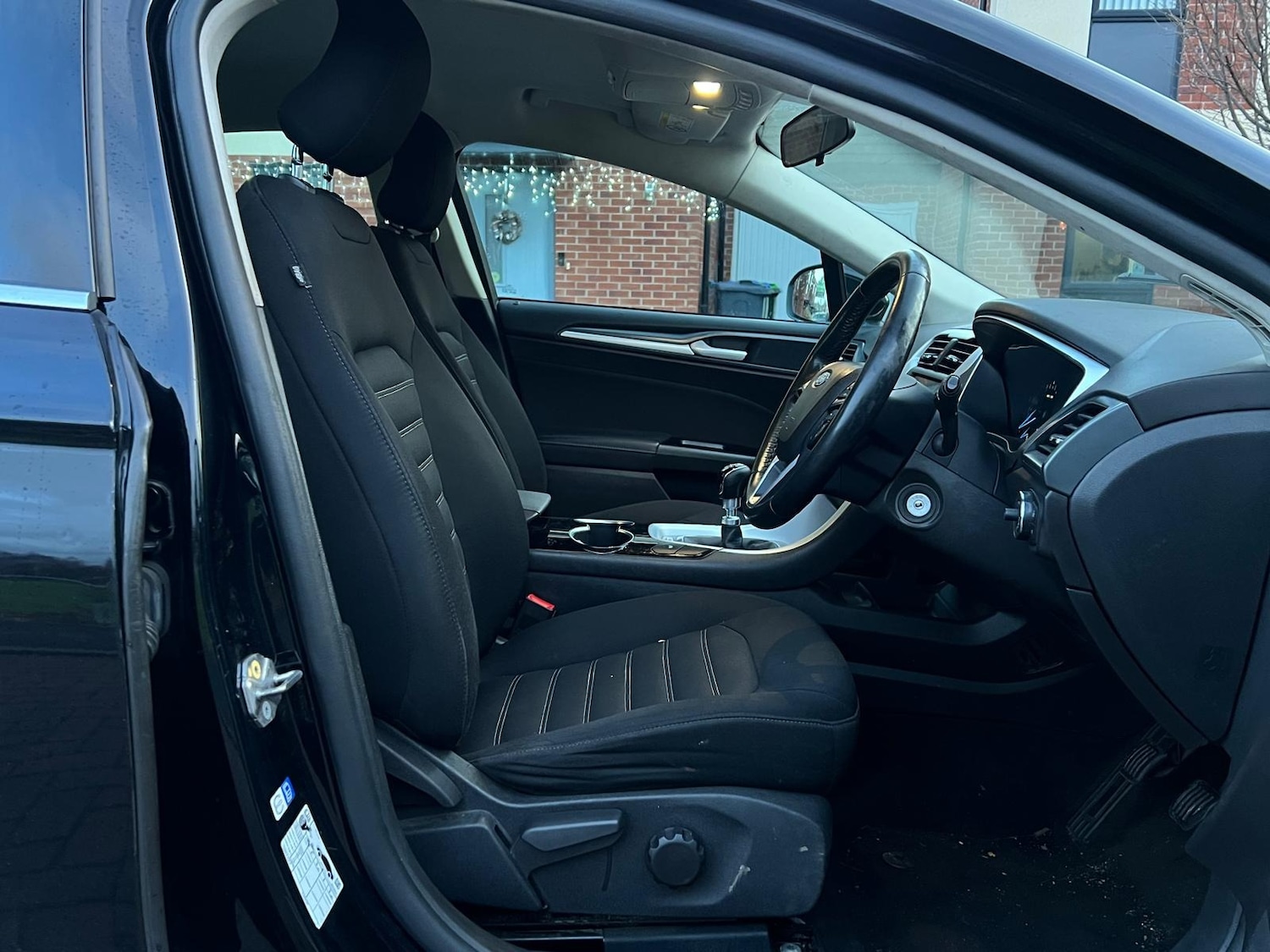 Used Ford Mondeo 2016 for sale - 76802521: Photo 23