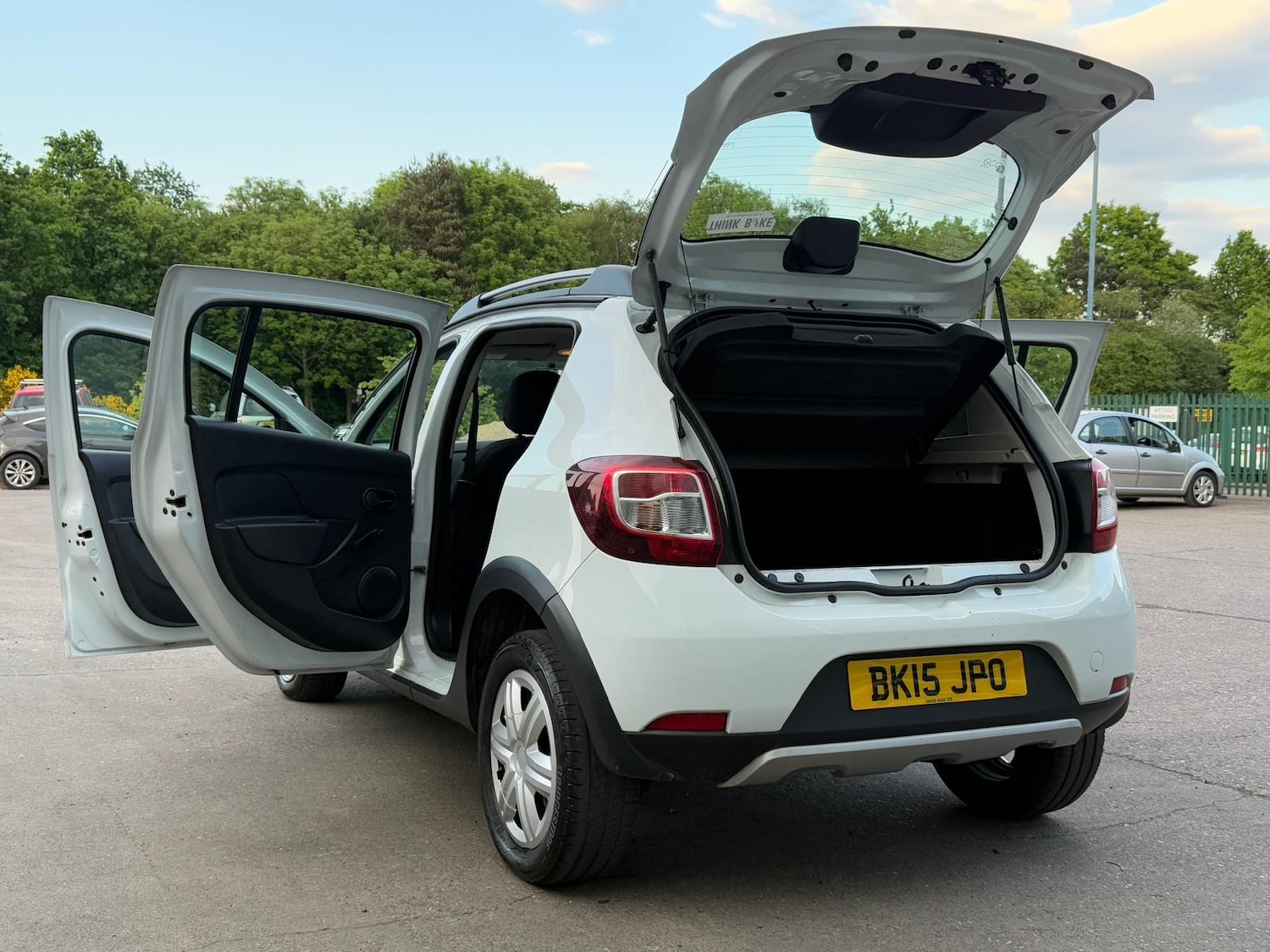 Used Dacia Sandero Stepway 2015 for sale - 77422877: Photo 13