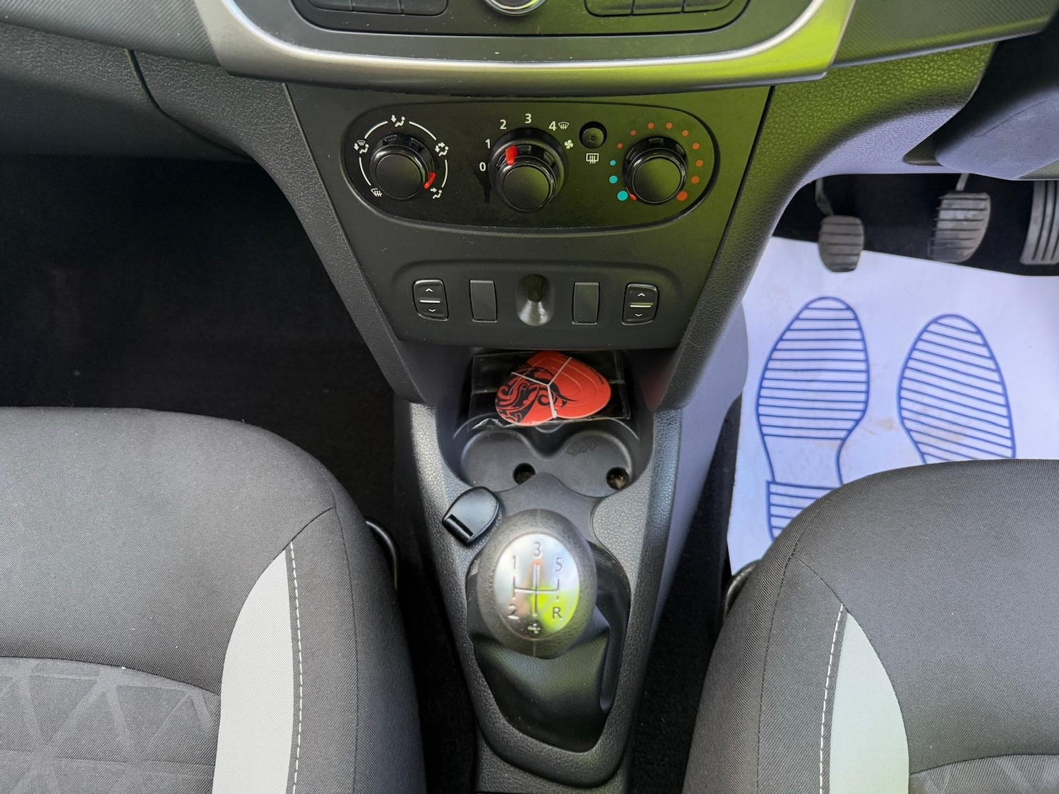 Used Dacia Sandero Stepway 2015 for sale - 77422877: Photo 22