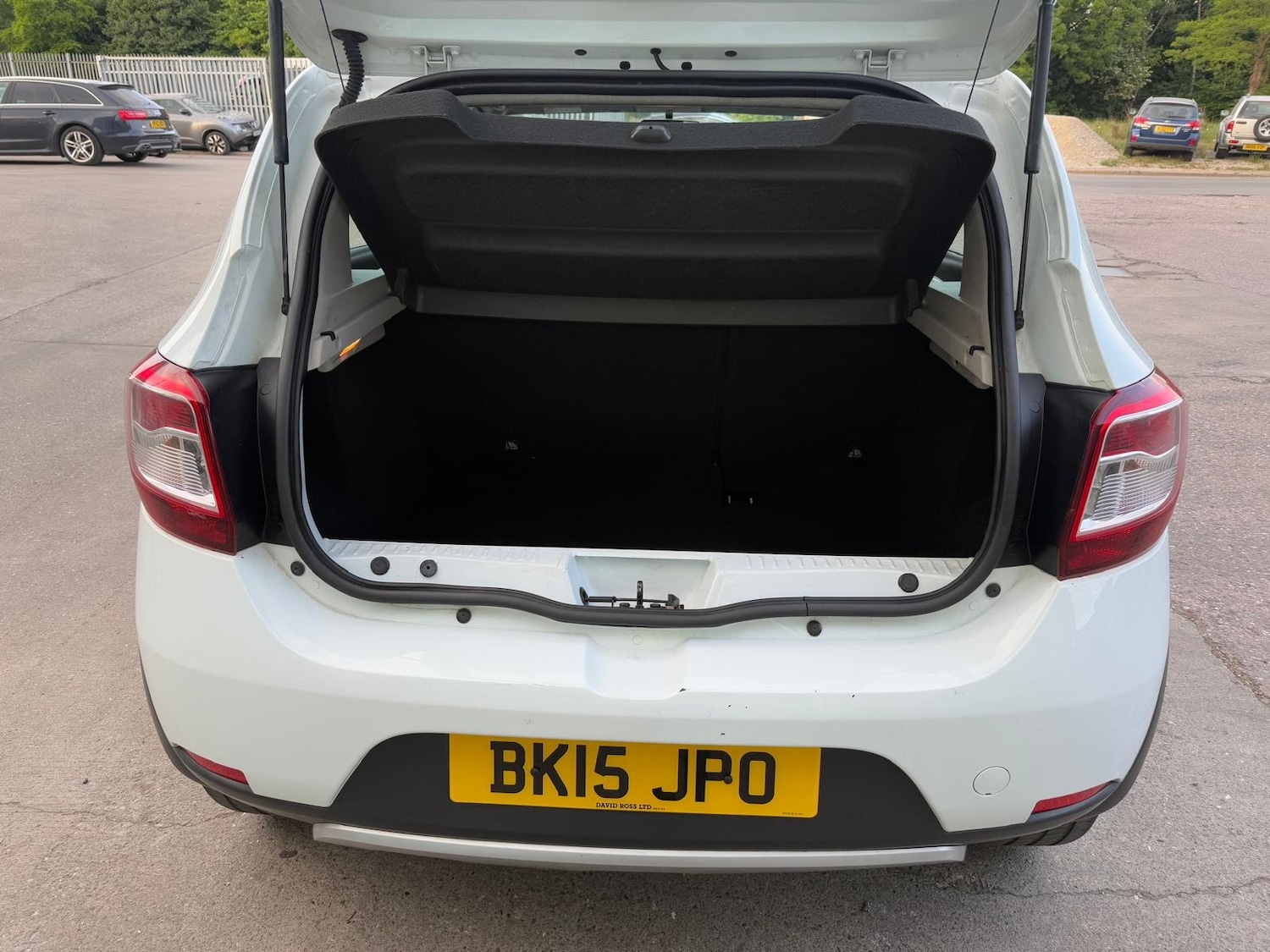 Used Dacia Sandero Stepway 2015 for sale - 77422877: Photo 26