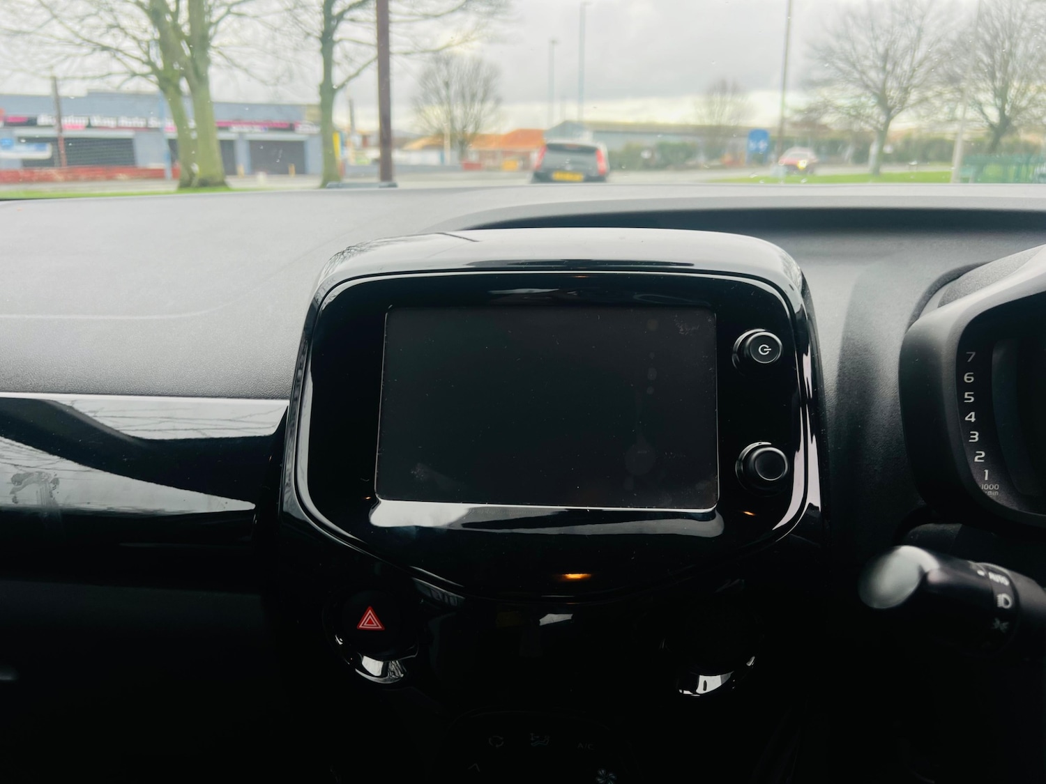 Used Toyota AYGO 2015 for sale - 77457156: Photo 39