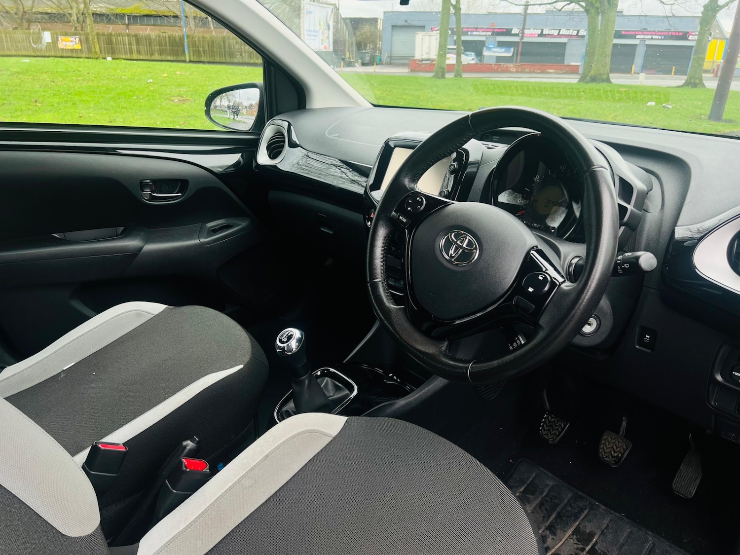 Used Toyota AYGO 2015 for sale - 77457156: Photo 40