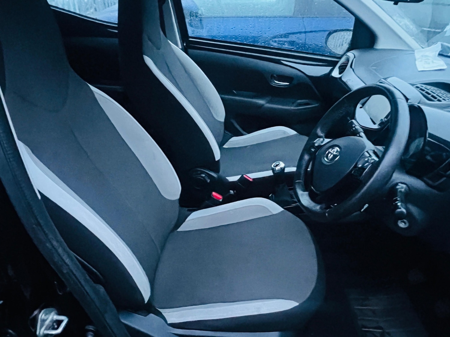 Used Toyota AYGO 2015 for sale - 77457156: Photo 8