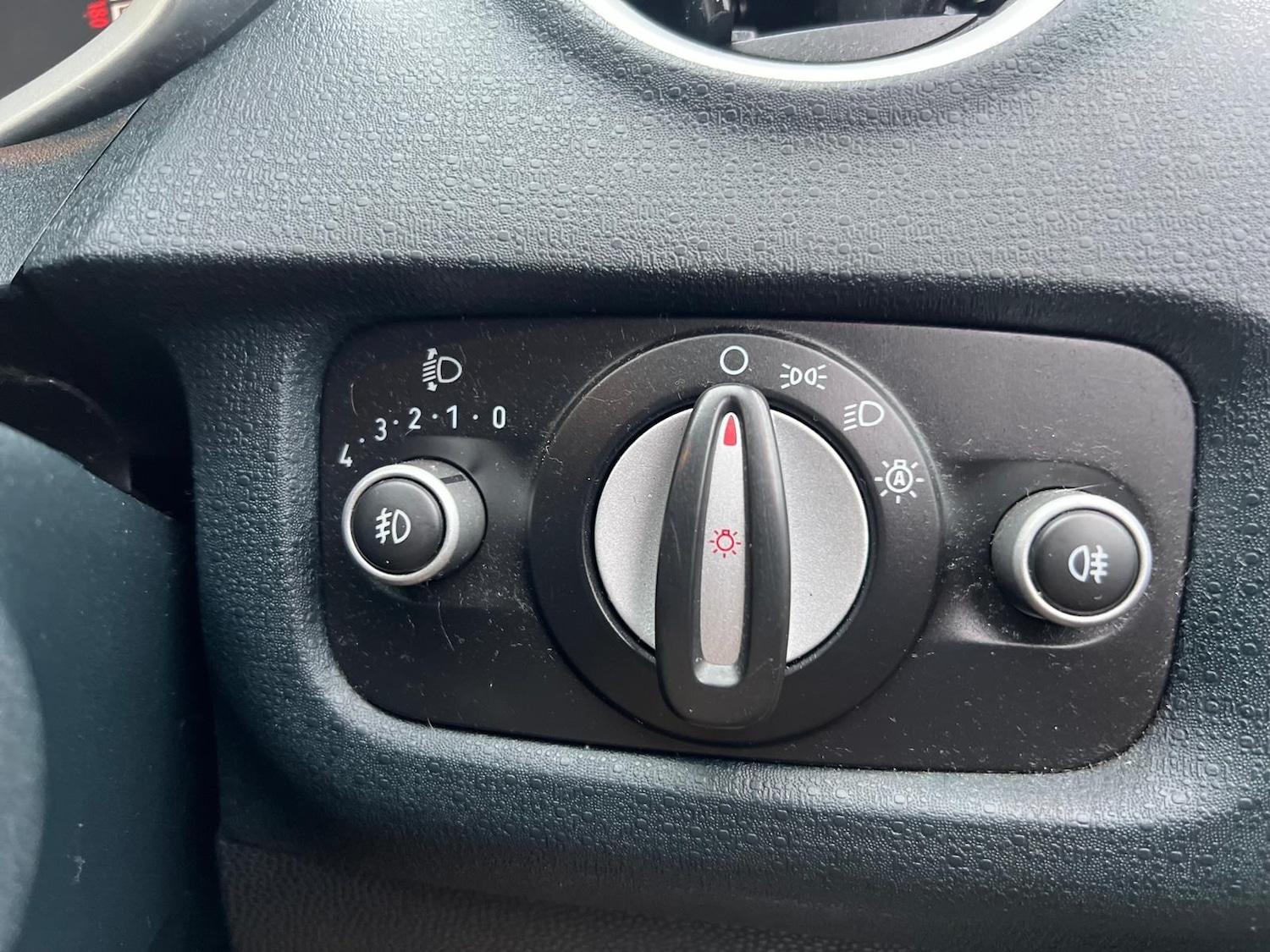 Used Ford Fiesta 2011 for sale - 77067491: Photo 2